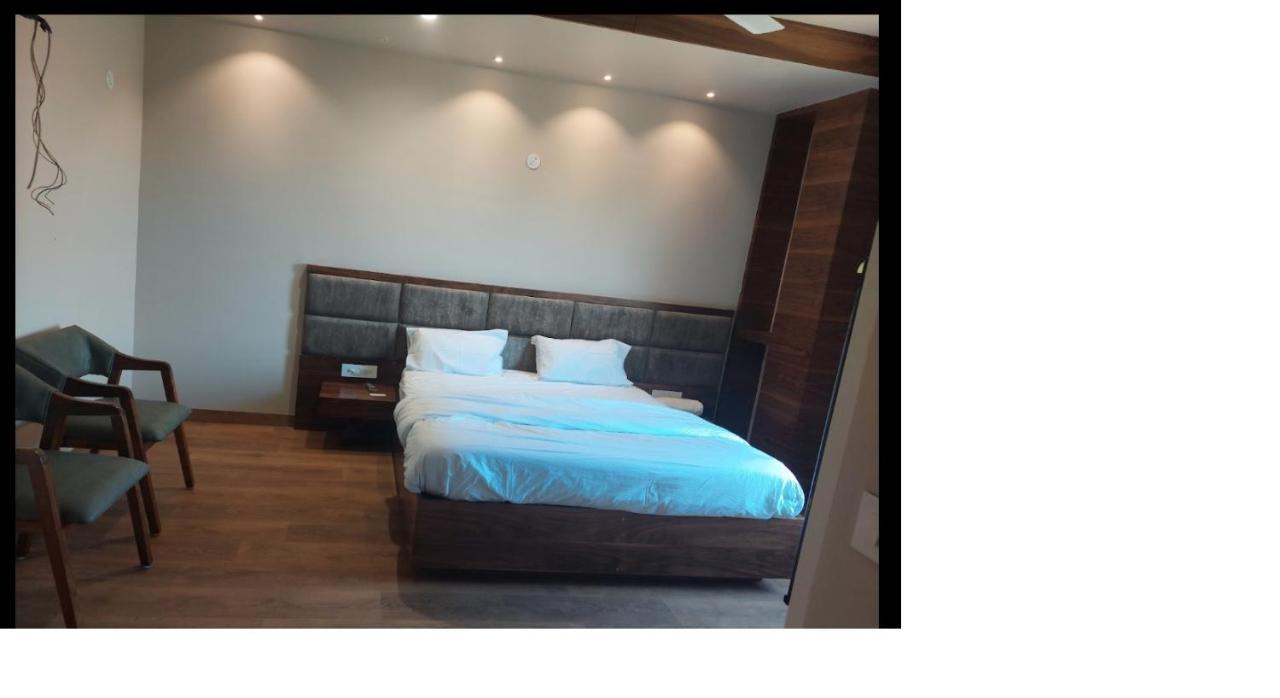 Hotel Endora Patiāla Extérieur photo